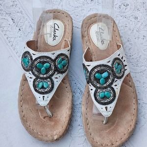 Clarks Artisan‎ Womens Size 61/2 Thong Sandals Turquoise Embellishments